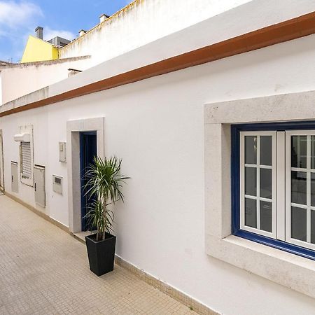 Whome Urban Escape: 1-Br W/Mezzanine Near Campo Ourique Lisbon Exterior photo
